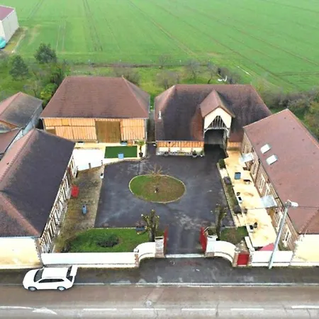 2 Conforts + Jardin + Parking *