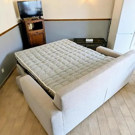 2 Conforts + Jardin + Parking Appartement *